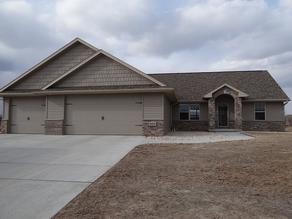 604 Fox Path Trail