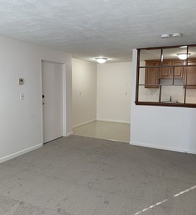 3rd image of 5 Viking Ct #49