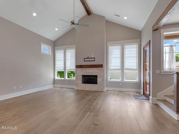 4th image of 211 Edgehill Cir