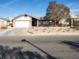 14000 Rivers Edge Rd, Helendale, CA 92342