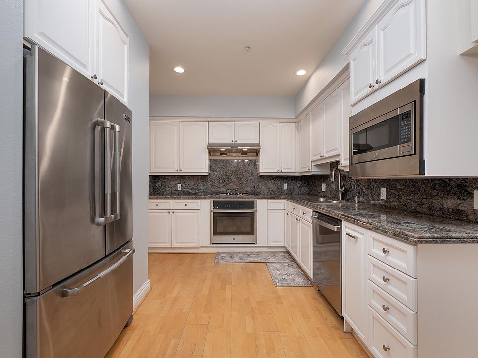 1st image of 153 N San Mateo Dr APT 203