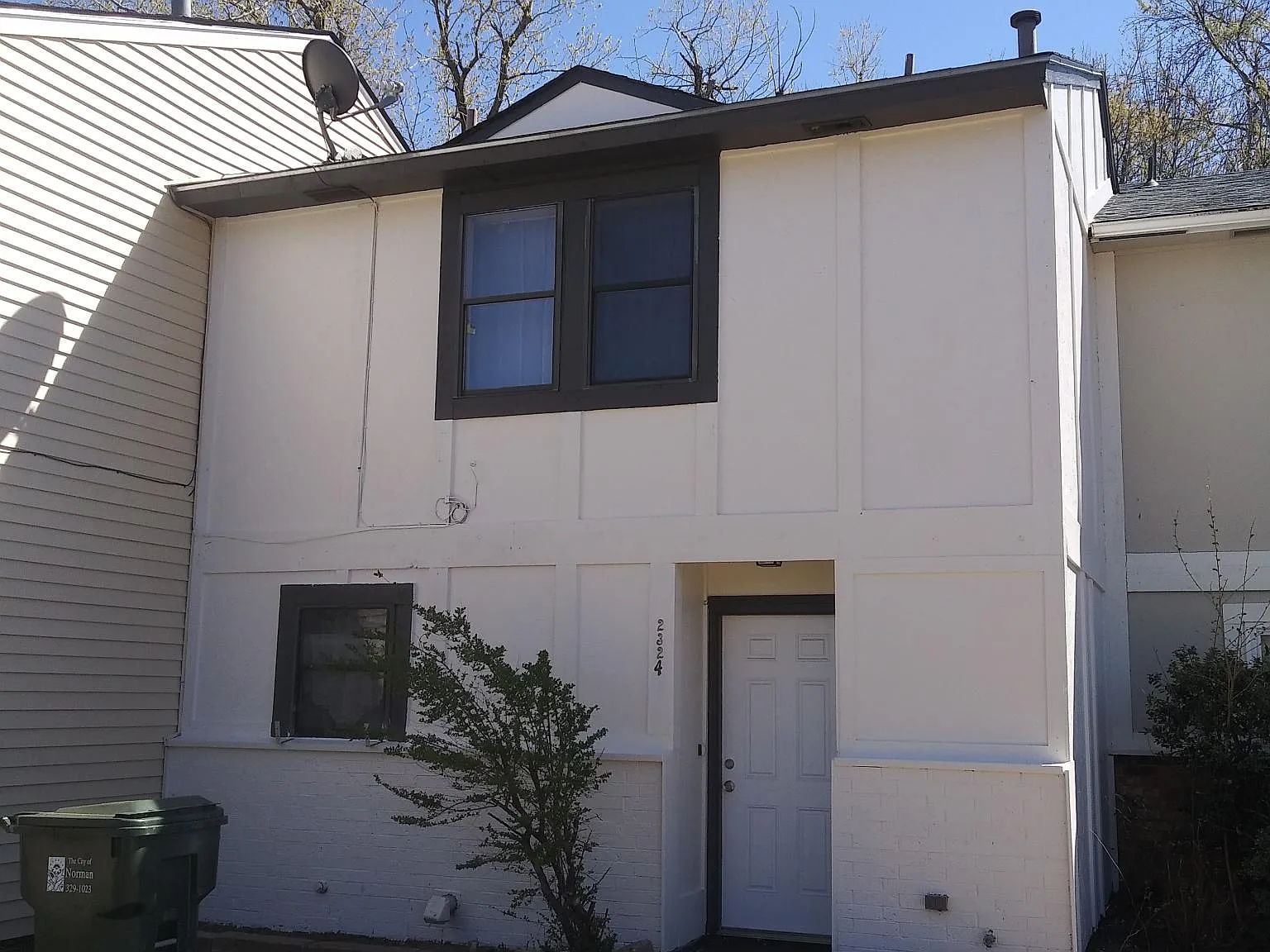 2324 Heatherfield Ln — Photo 1