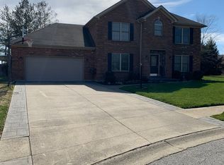 1802 Winged Foot Cts, Jeffersonville, IN 47130