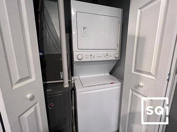 3rd image of 1648 W Cortland St #2ER
