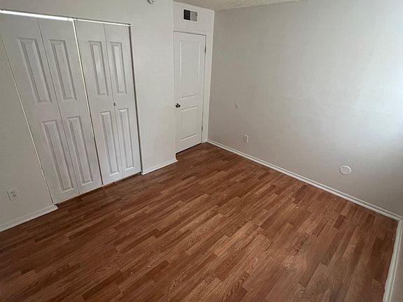 5th image of 3303 Wood Ave Unit 19
