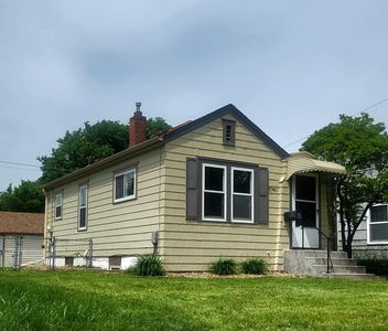 5740 28th Ave S, Minneapolis, MN, 55417