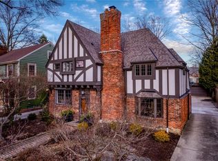 2623 Ashurst Rd, University Heights, OH 44118