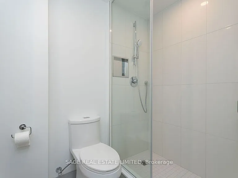 30 Inn On The Park Dr #1103 — Photo 12