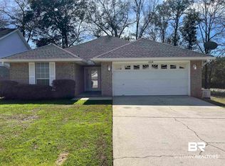 8020 Deerwood Dr S, Daphne, AL 36526