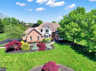 16 Gunpowder Rd, Mechanicsburg, PA 17050