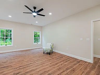 2nd image of 1101 Aspen Ave