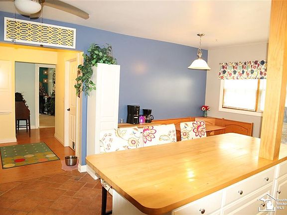 4th image of 4343 Saint Marks Dr