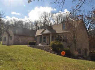 9601 Meadow Rd, Allison Park, PA 15101
