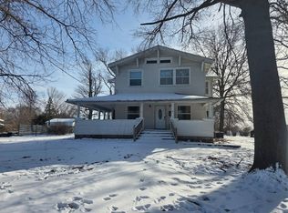 1360 Mortimer St, Barry, IL 62312