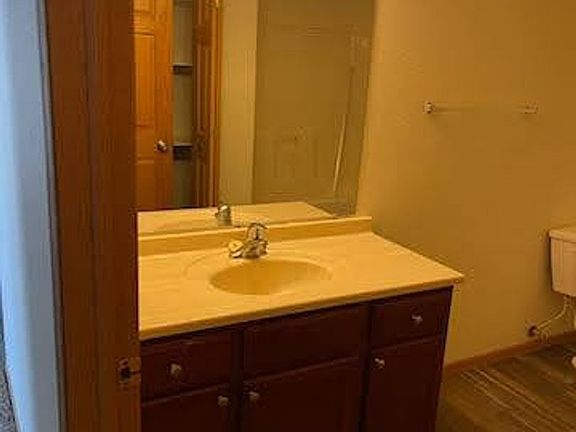 4th image of 800 26th St NW #211