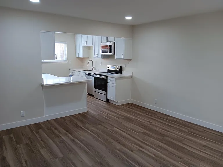 48 Lester Avenue — Photo 3