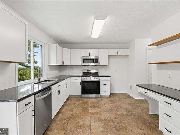 4th image of 1647 River Springs Way