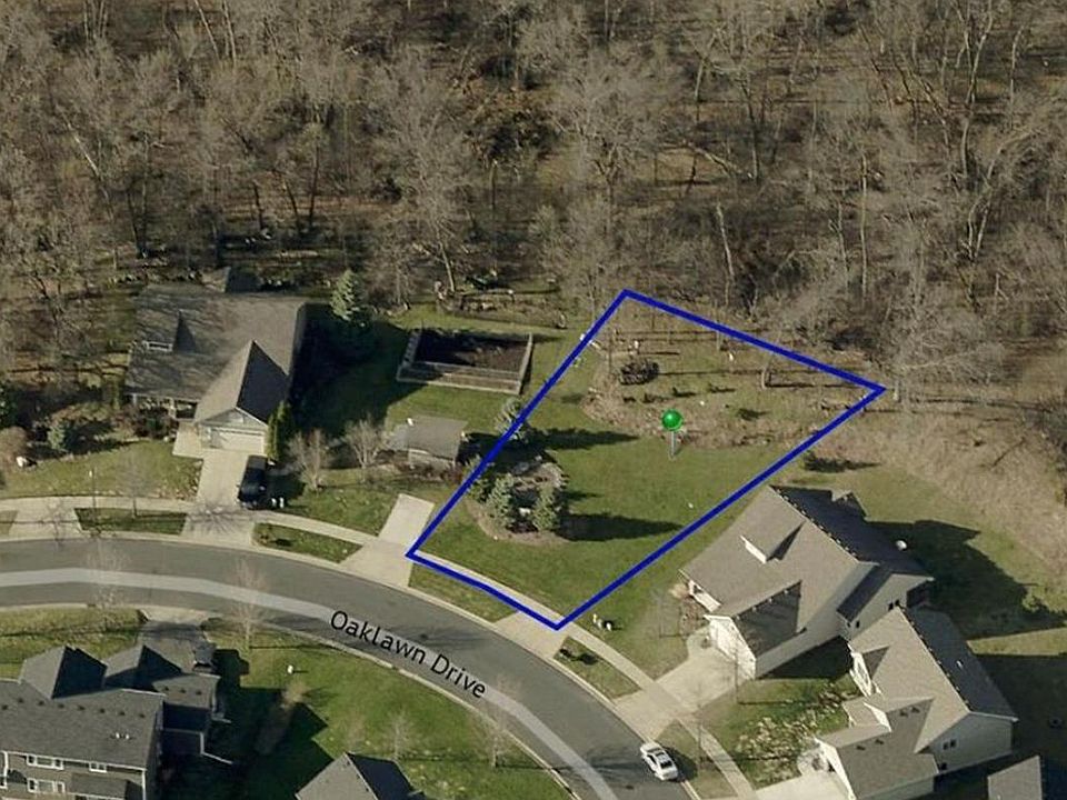 1st image of 2644 Oak Lawn Dr