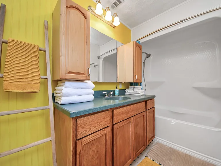 17018 Water Oak Dr #A — Photo 28