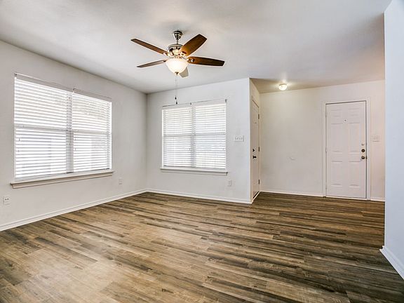 3rd image of 8112 Marydean Ave