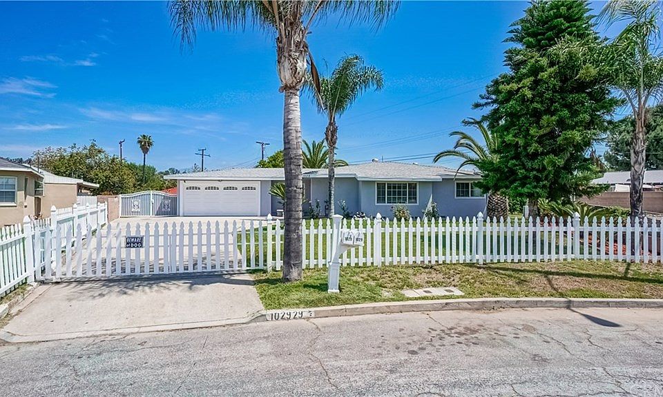 1st image of 1029 Arroyo Park Dr