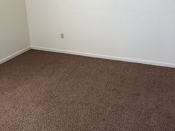 3rd image of 706 9th Ave APT 1