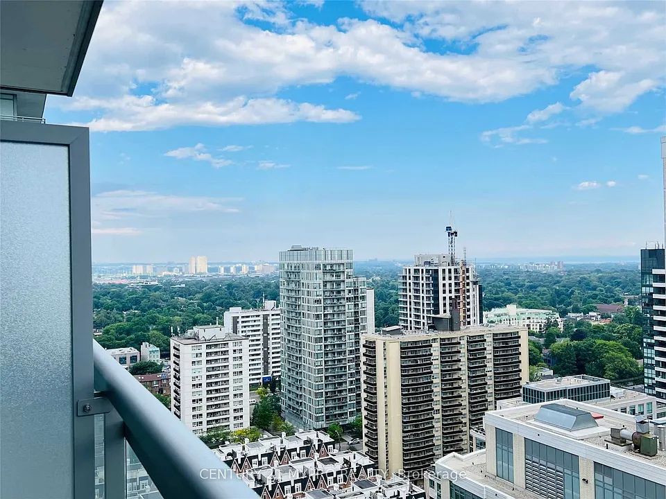 89 Dunfield Ave #2209
