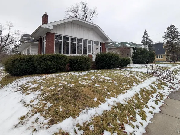 1622 E Court St, Flint, MI 48503