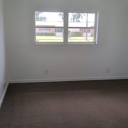 4th image of 2739 Dudley Dr W #Wes