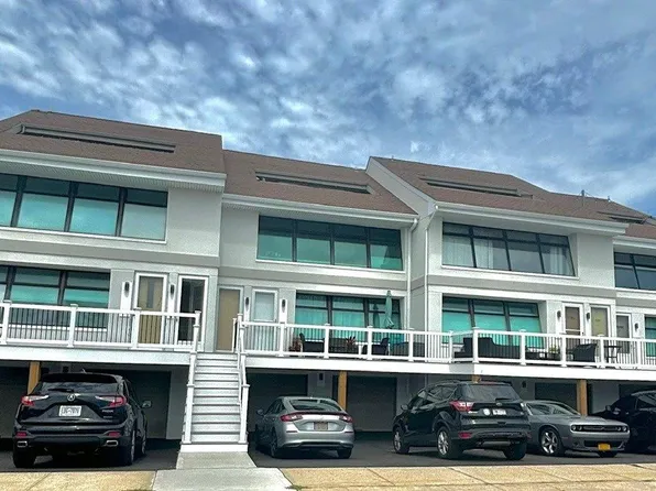 521  B W Broadway #B, Long Beach, NY 11561