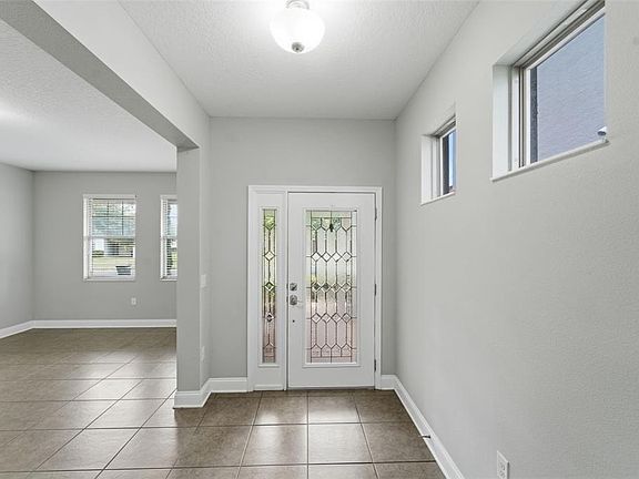 5th image of 175 Ancona Ave