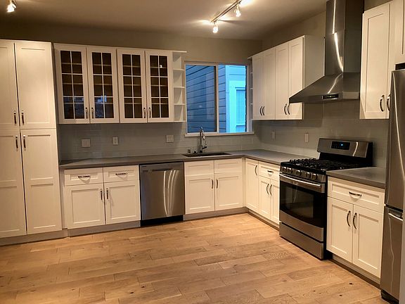2nd image of 765 14th Ave APT 4