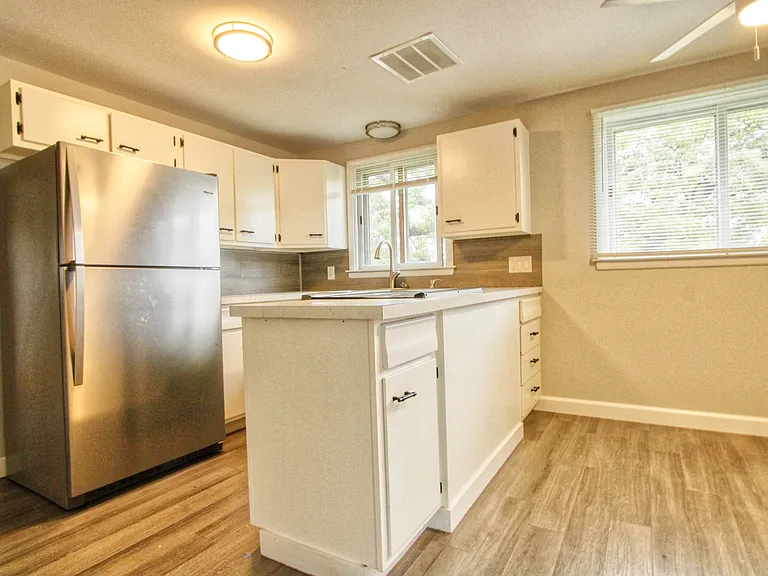 244 Westgate Rd #2 — Photo 2