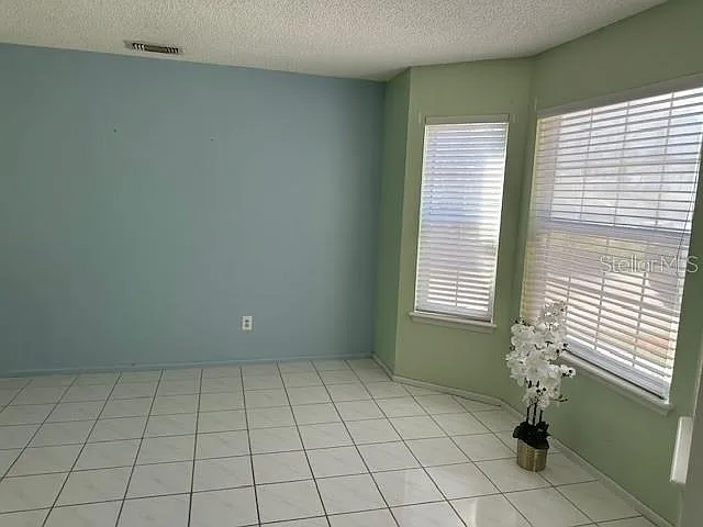 6926 Thousand Oaks Rd — Photo 5