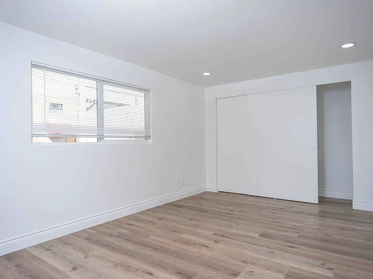 650 N Hazel St — Photo 9