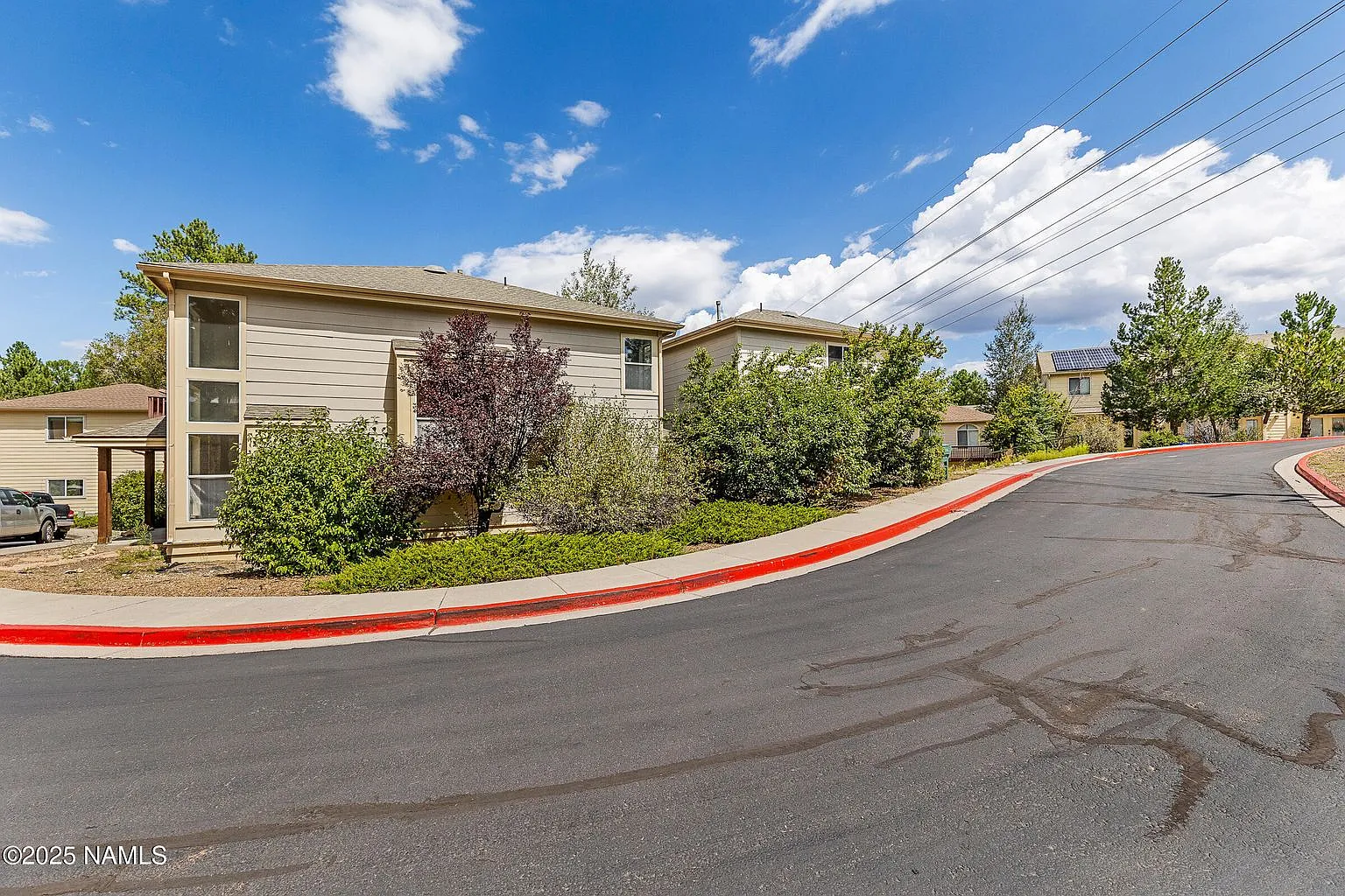 4 bed, 1598 sqft, $3,100 — Photo 3