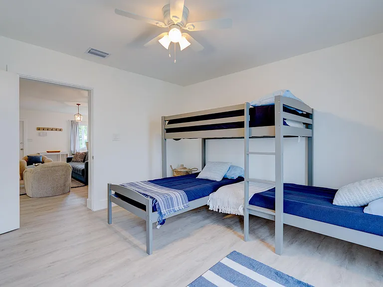 1036 Coral Dr — Photo 20
