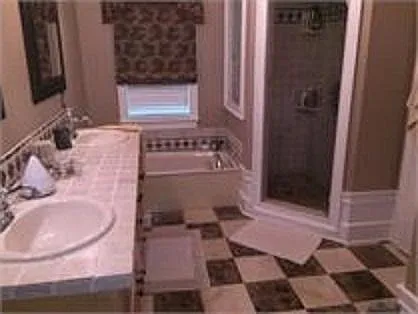 3 bed, 2.5 bath, 2748 sqft, $2,400 — Photo 3