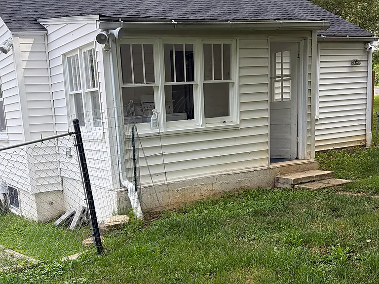 730 Newbern Rd — Photo 14