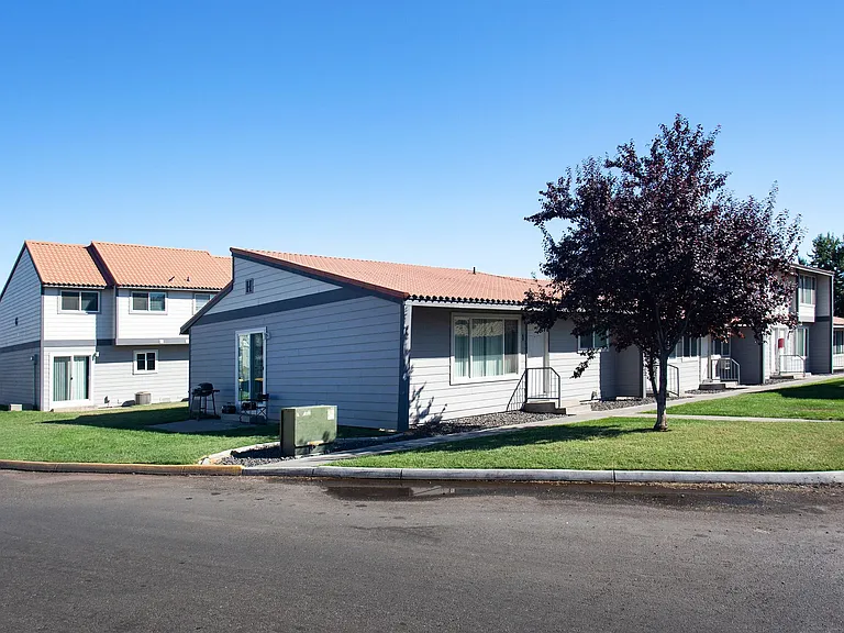 Aspen Hills Apartments — Photo 24