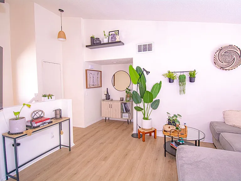 8408 Spring Desert Pl #G — Photo 23
