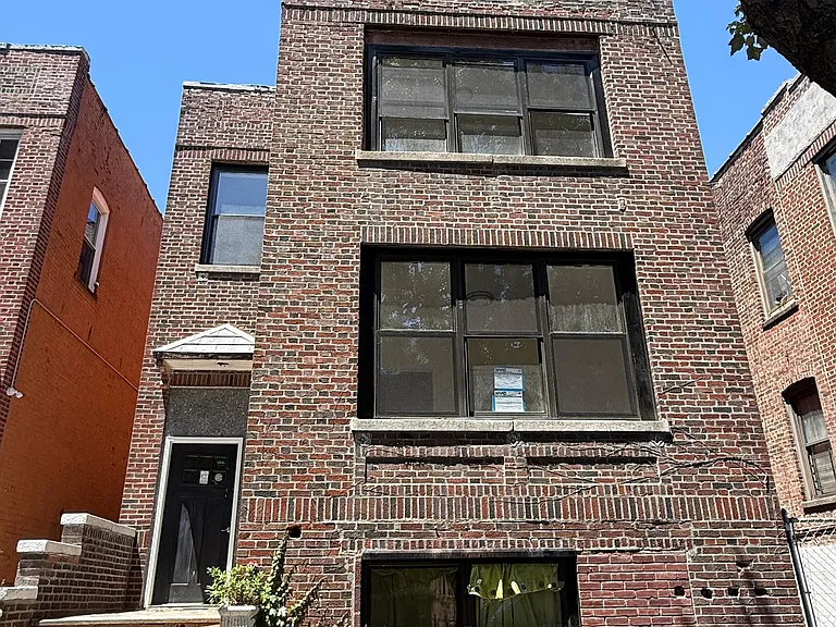 Andrews Ave S — Photo 1