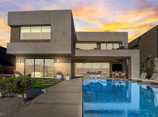 12 Highland Cove Ln, Henderson, NV 89011