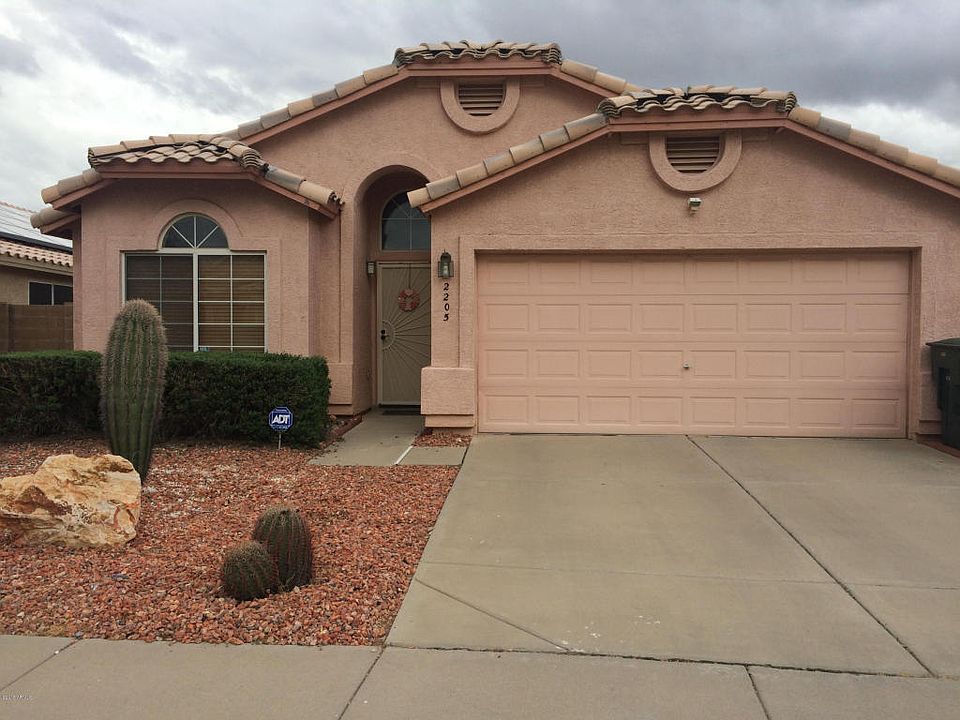 1st image of 2205 E Morrow Dr
