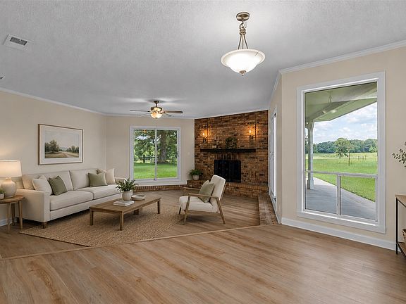 2nd image of 1241 Country Club Cir