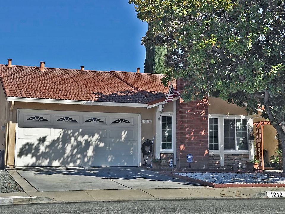 1st image of 1212 Royal Crest Dr