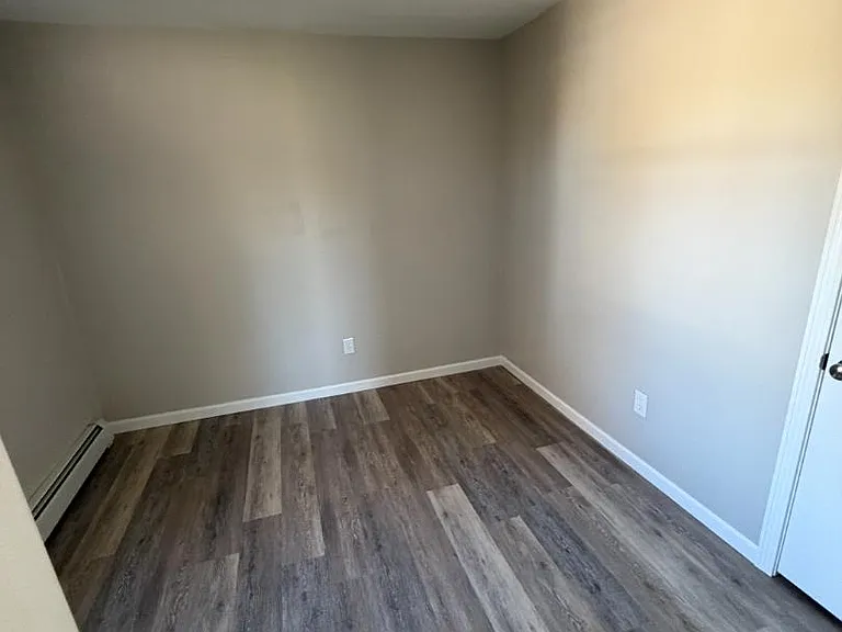 Unit Photo