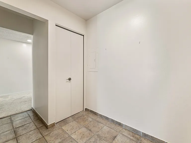 1340 S Beverly Glen Blvd #202 — Photo 28