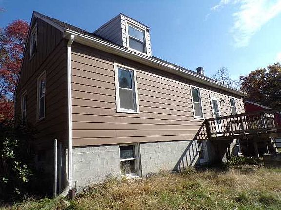 2nd image of 36 Ahles Cir