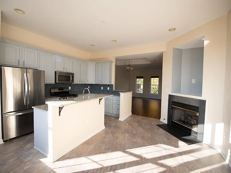 1431 N Scott St — Photo 10